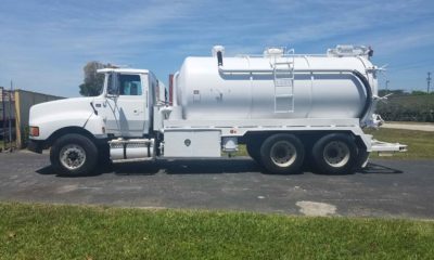 1995 Ford LTL 9000A Vac Truck with a 2005 Dominator 4000 gallon Vacuum System