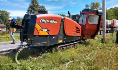 2016 Ditch Witch directional drill with cab
