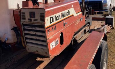 2004 Ditch Witch JT520 package