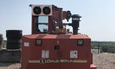 2009 Ditch Witch HT220 trencher