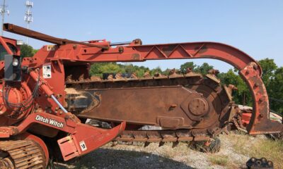 2009 Ditch Witch HT220 trencher
