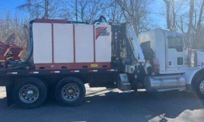 2016 Ditch Witch JT30AT directional drill FM13 mixers F5 Falcon locator