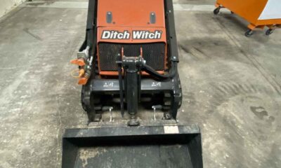 2019-Ditch-Witch-SK800-11