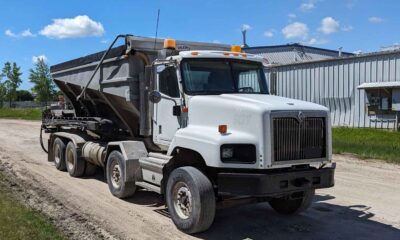 2006-International-Paystar-stone-spreader-2