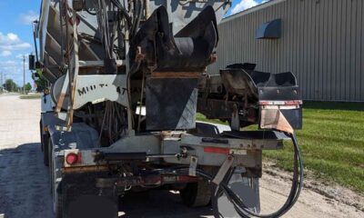 2006-International-Paystar-stone-spreader-7