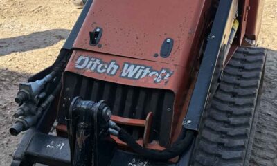 2017-Ditch-Witch-SK1050-3