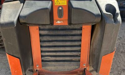 2017-Ditch-Witch-SK1050-7