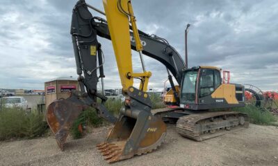2018-Volvo-EC220EL-excavator-4